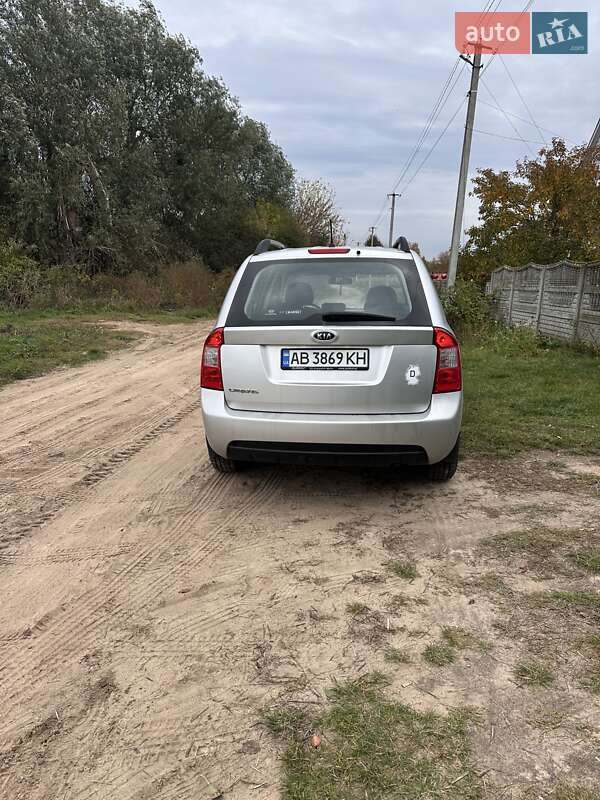 Минивэн Kia Carens 2009 в Гайсине фото 5 Минивэн Kia Carens 2009 в Гайсине