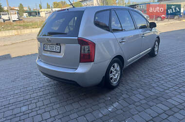 Минивэн Kia Carens 2008 в 