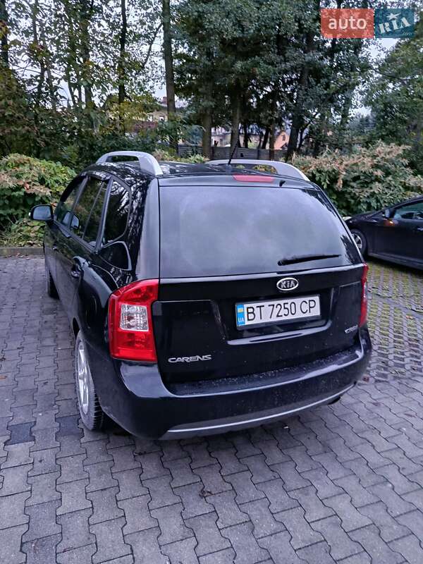 Микровэн Kia Carens 2011 в Сосновке фото 4 Микровэн Kia Carens 2011 в Сосновке
