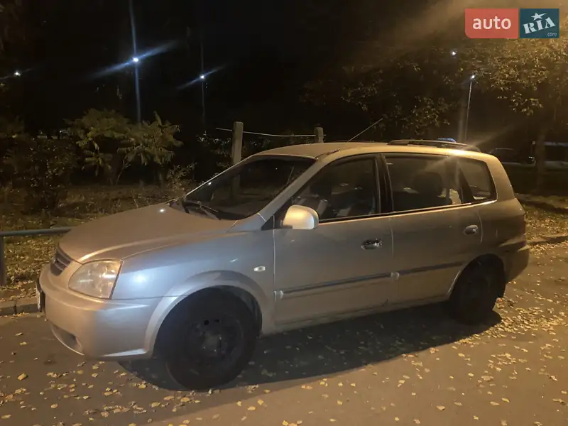 Kia Carens 2005