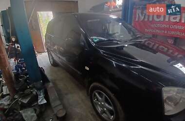 Мінівен Kia Carens 2005 в Києві