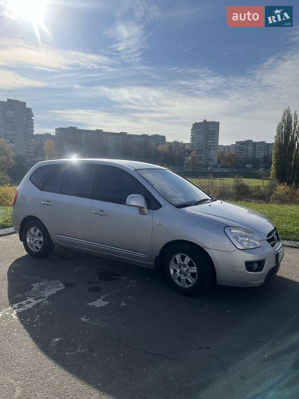 Мінівен Kia Carens 2008 в Рівному