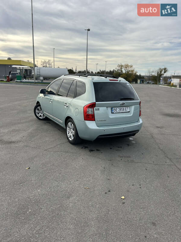 Минивэн Kia Carens 2007 в Новой Одессе