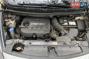 Микровэн Kia Carens 2013 в Львове