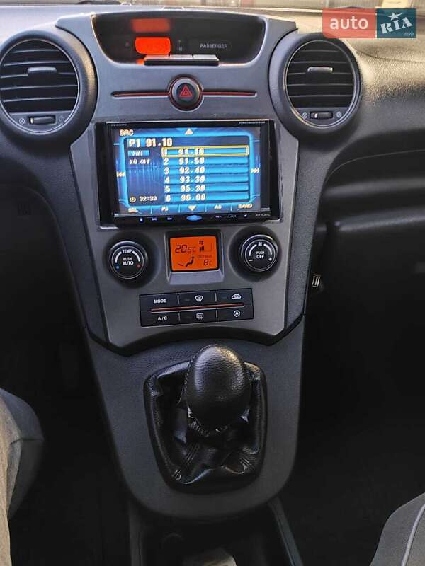 Минивэн Kia Carens 2007 в Львове фото 33 Минивэн Kia Carens 2007 в Львове