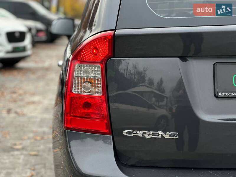 Мінівен Kia Carens 2008 в Києві