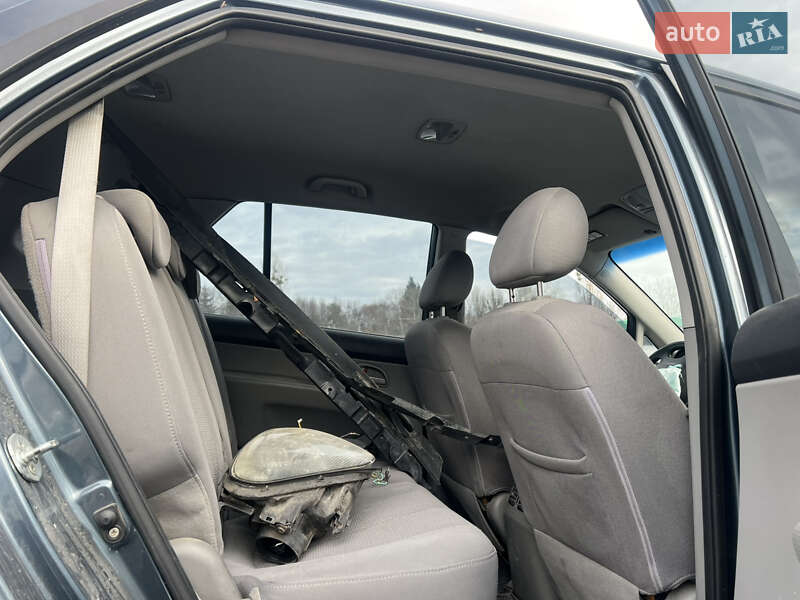 Мінівен Kia Carens 2008 в Житомирі