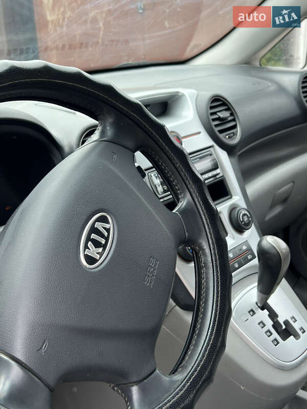 Минивэн Kia Carens 2008 в Белозерье