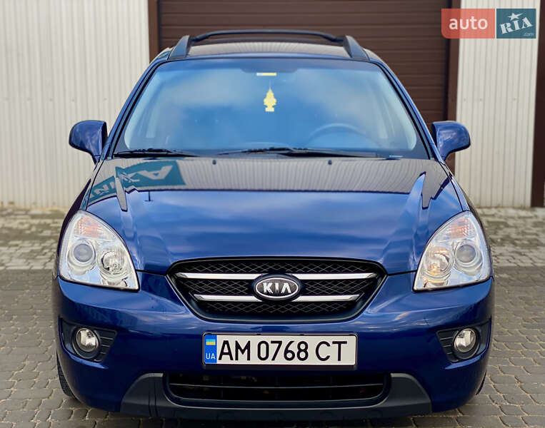 Минивэн Kia Carens 2008 в Житомире