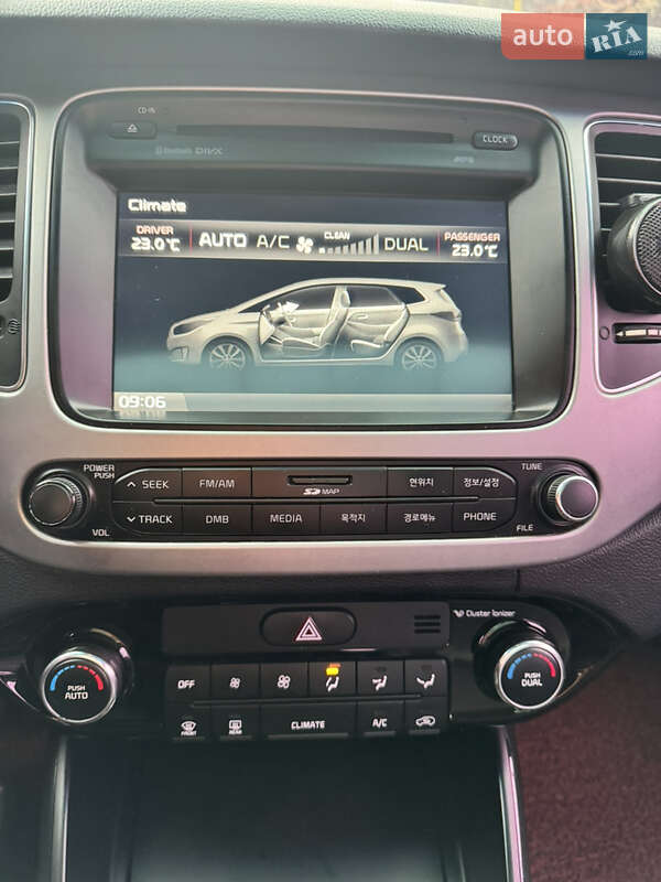 Микровэн Kia Carens 2013 в Фонтанке