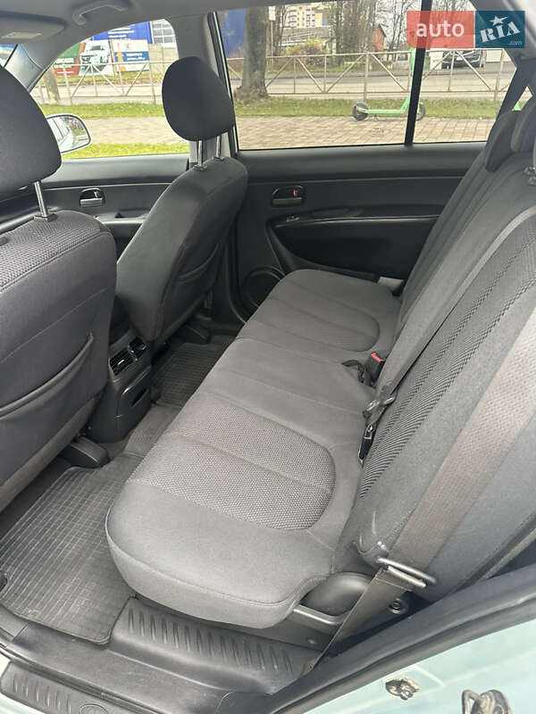 Минивэн Kia Carens 2007 в Хмельницком