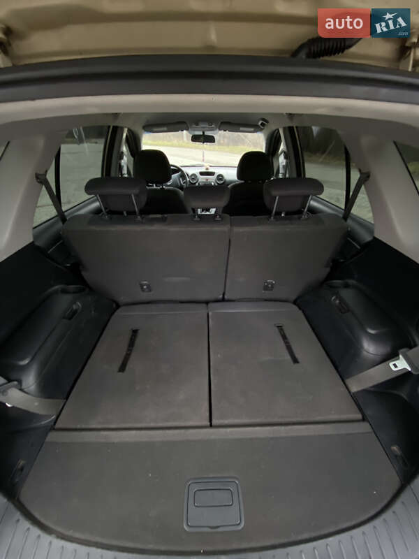 Минивэн Kia Carens 2008 в Староконстантинове