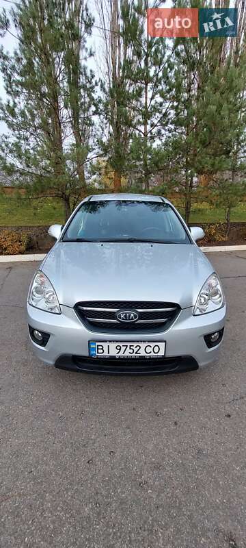 Kia Carens 2010