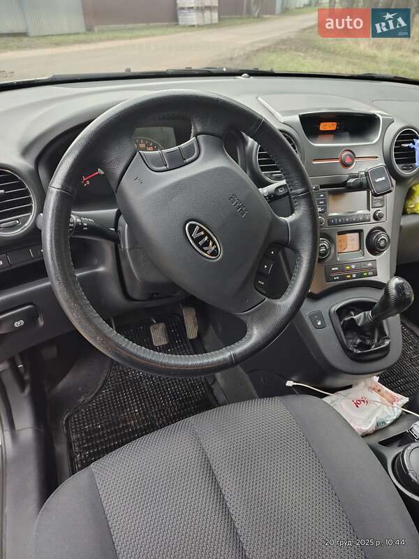 Мікровен Kia Carens 2012 в Києві