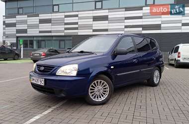 Минивэн Kia Carens 2006 в Черкассах