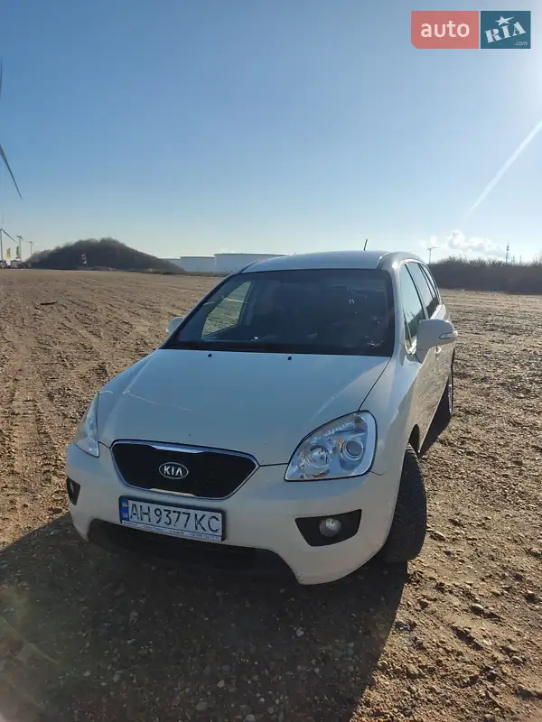 Kia Carens