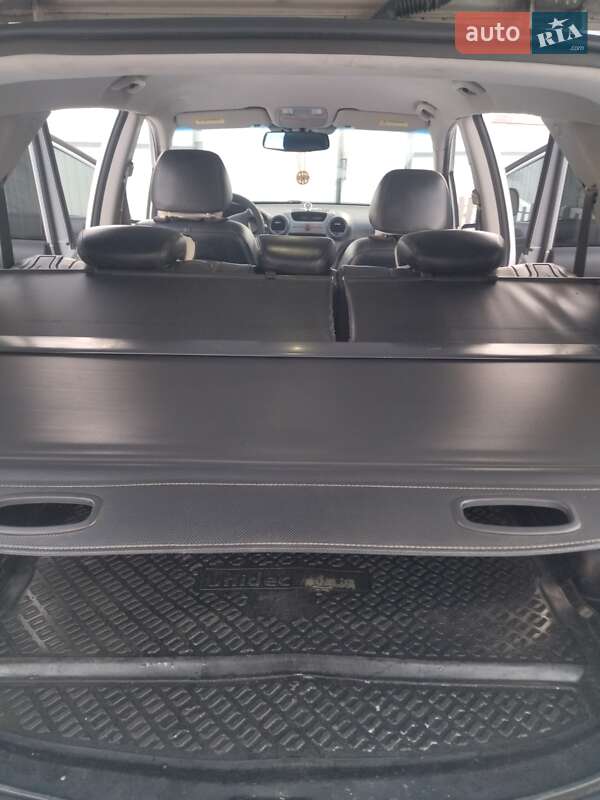 Мінівен Kia Carens 2007 в Смілі