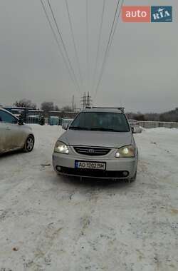Минивэн Kia Carens 2004 в Киеве