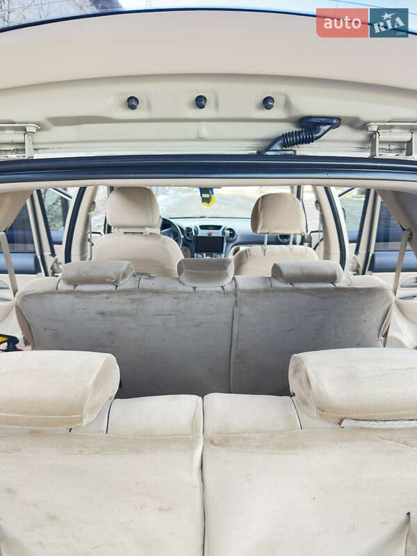 Минивэн Kia Carens 2008 в Краматорске