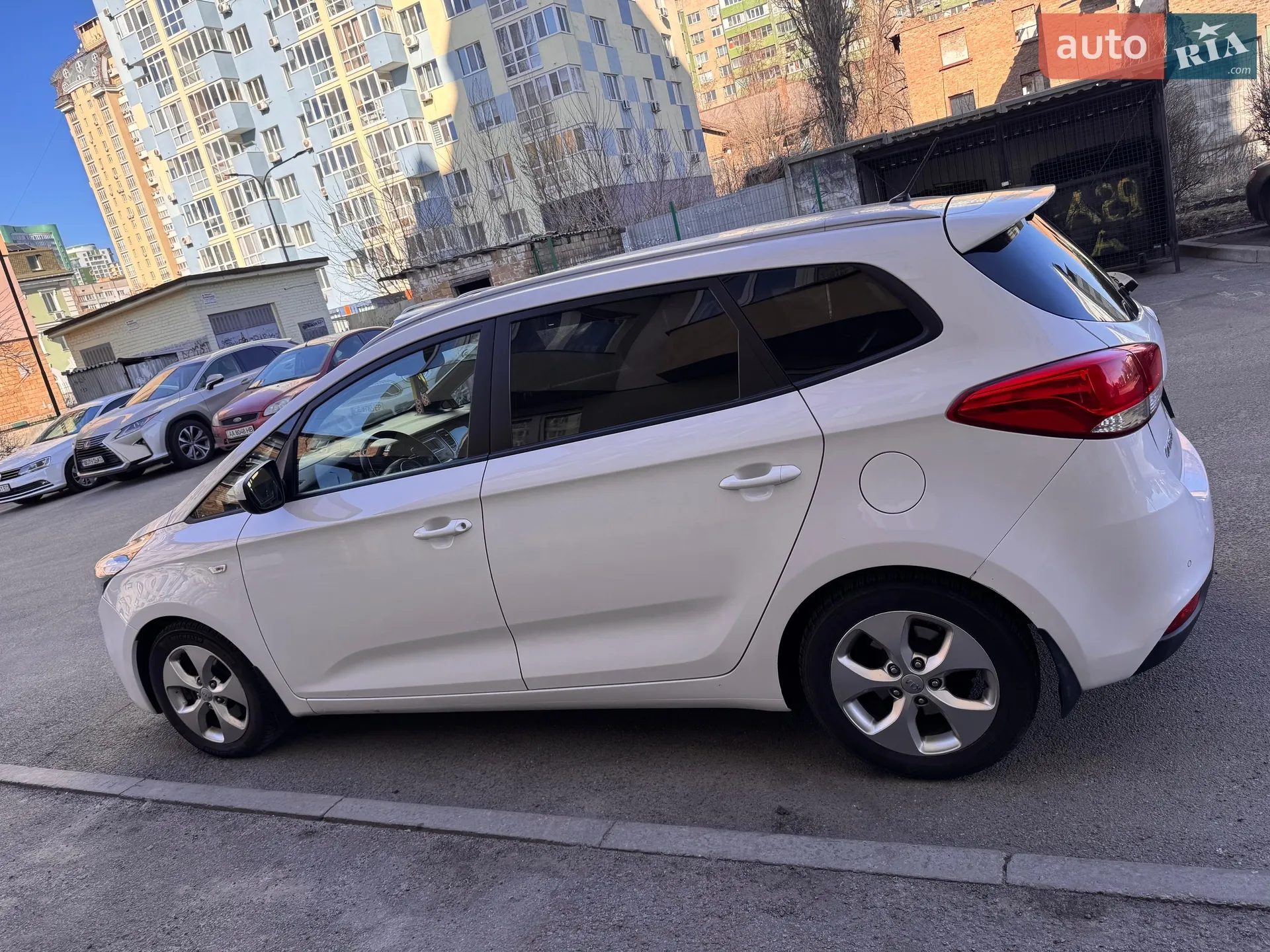 2014 Kia Carens - мініатюра 6
