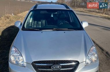 Минивэн Kia Carens 2007 в Казатине