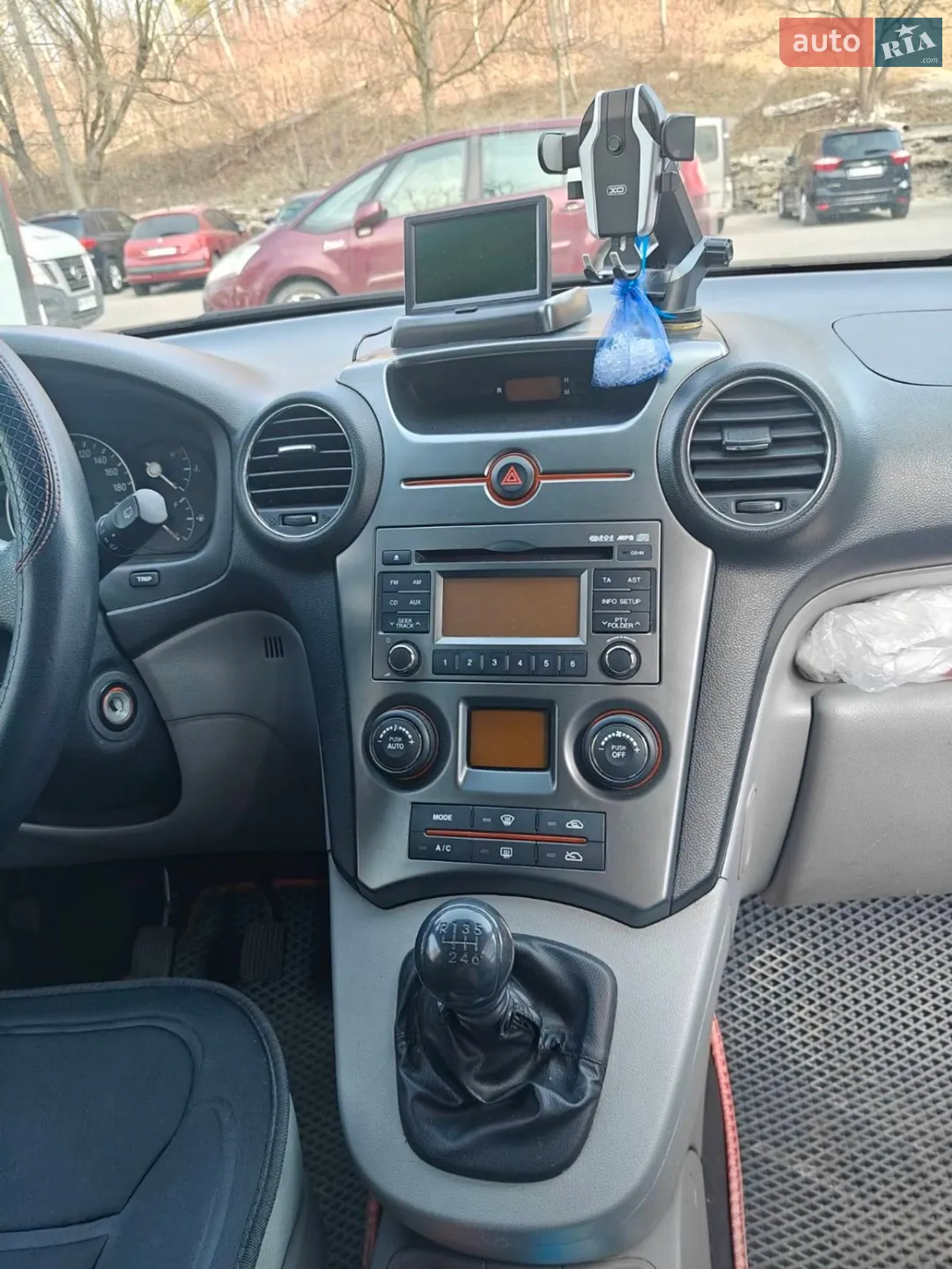 2011 Kia Carens - мініатюра 5