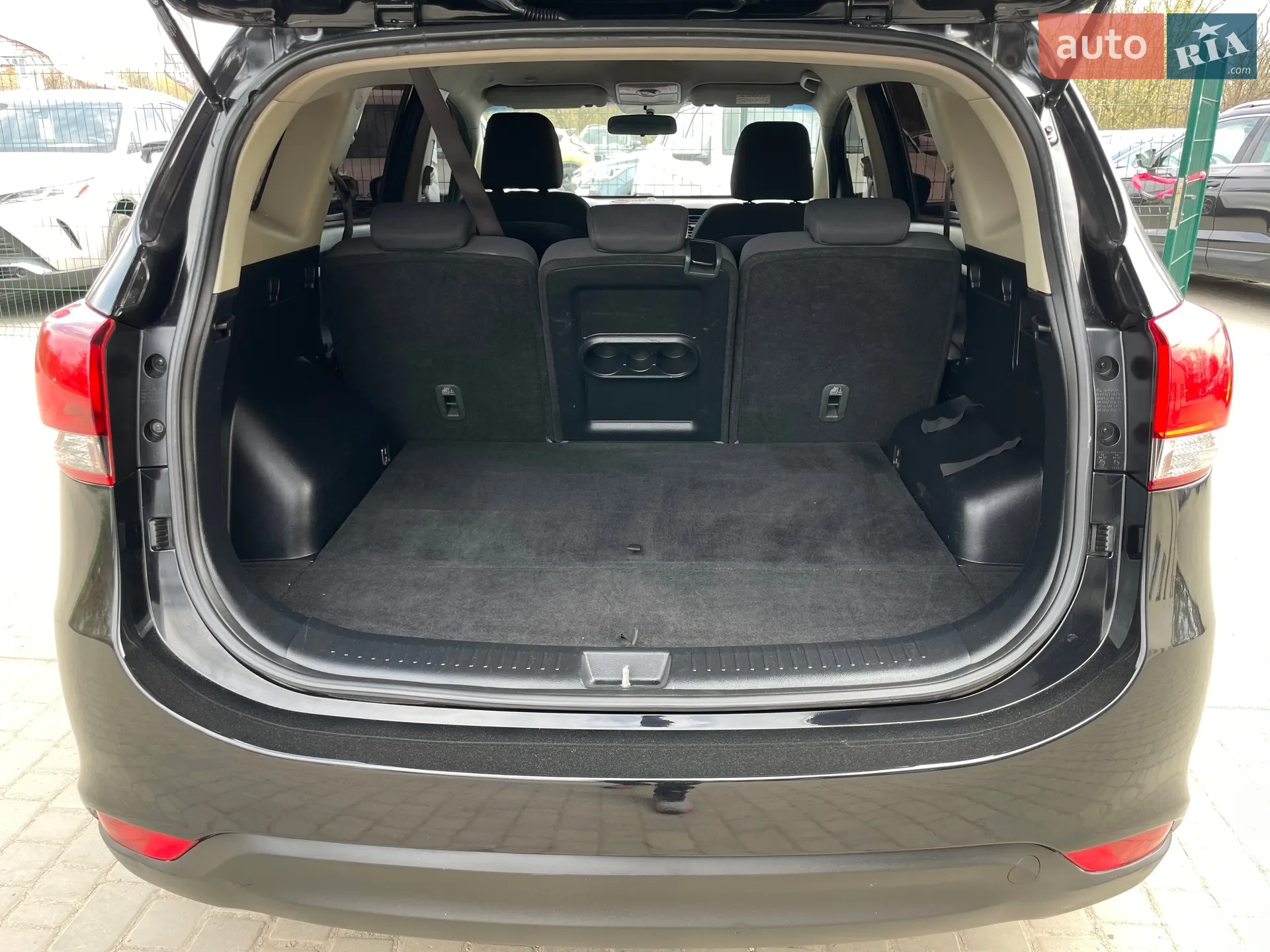 2013 Kia Carens - мініатюра 28