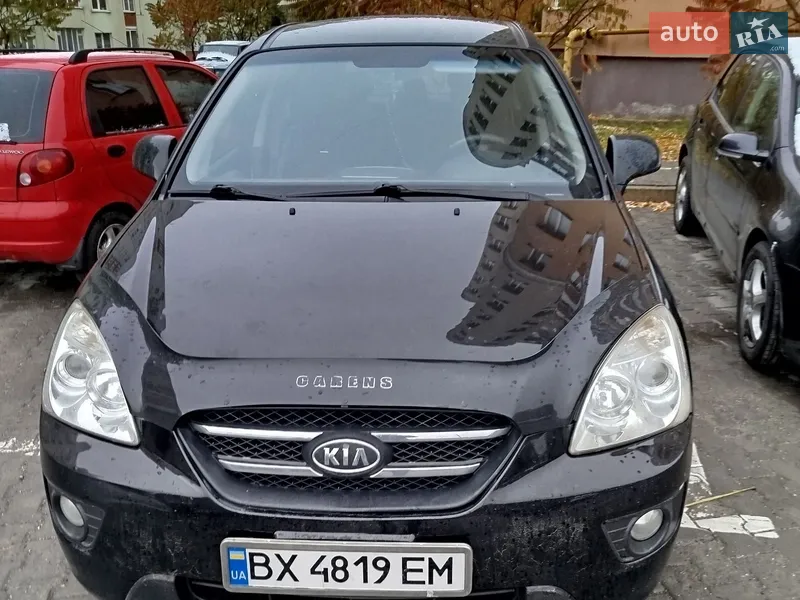 Kia Carens