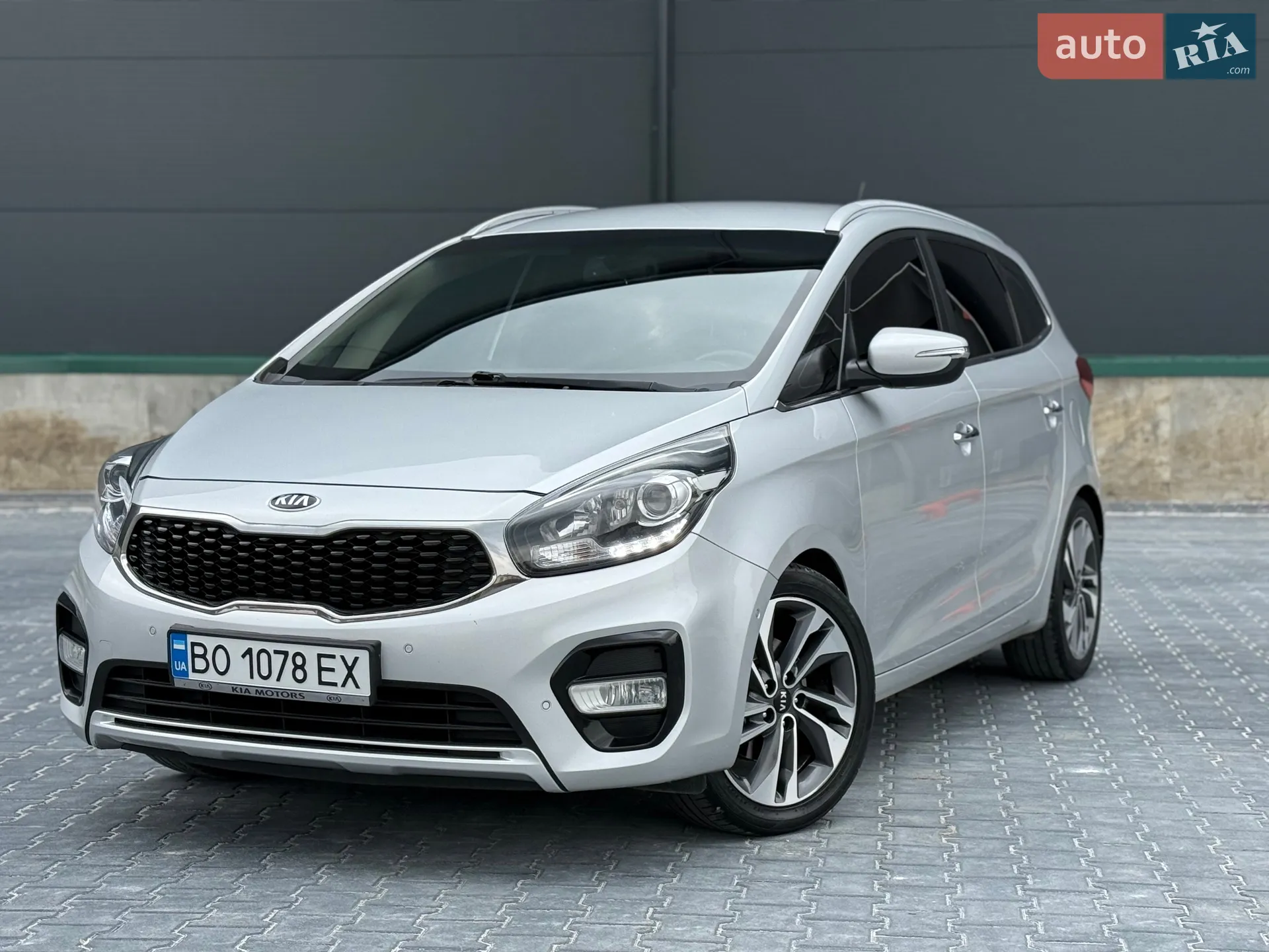 2016 Kia Carens - мініатюра 2