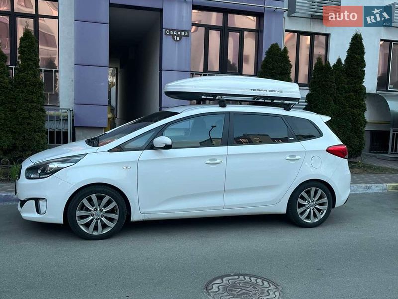 Kia Carens 2016