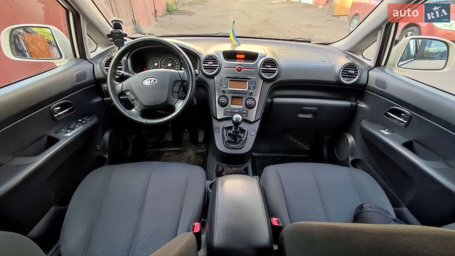 2011 Kia Carens - мініатюра 9
