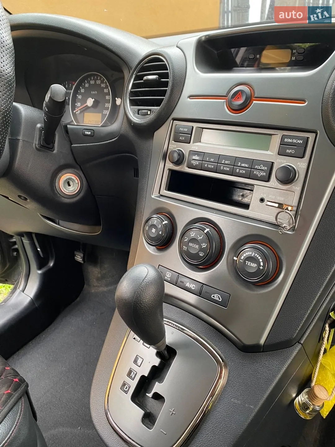 2010 Kia Carens - мініатюра 15
