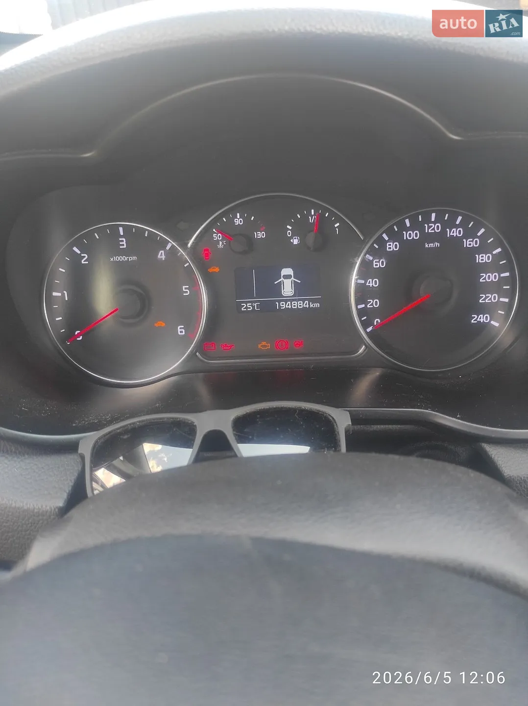 2015 Kia Carens - мініатюра 38