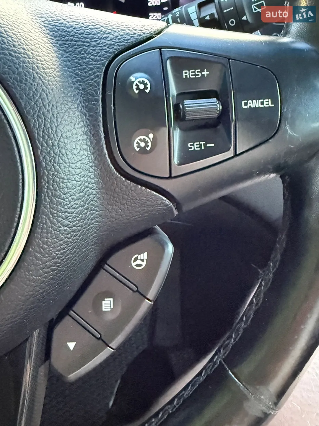 2013 Kia Carens - мініатюра 18