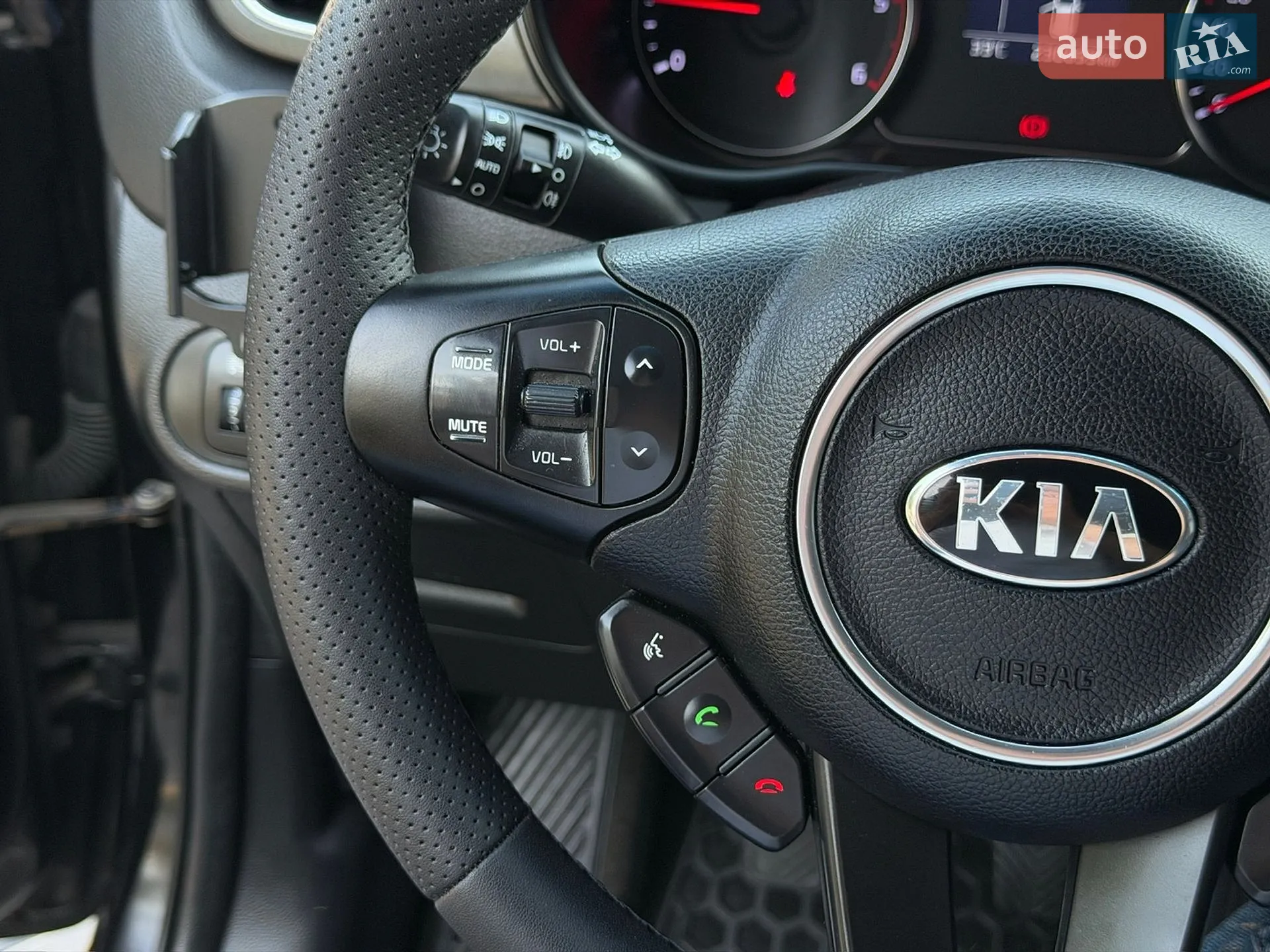 2013 Kia Carens - мініатюра 11