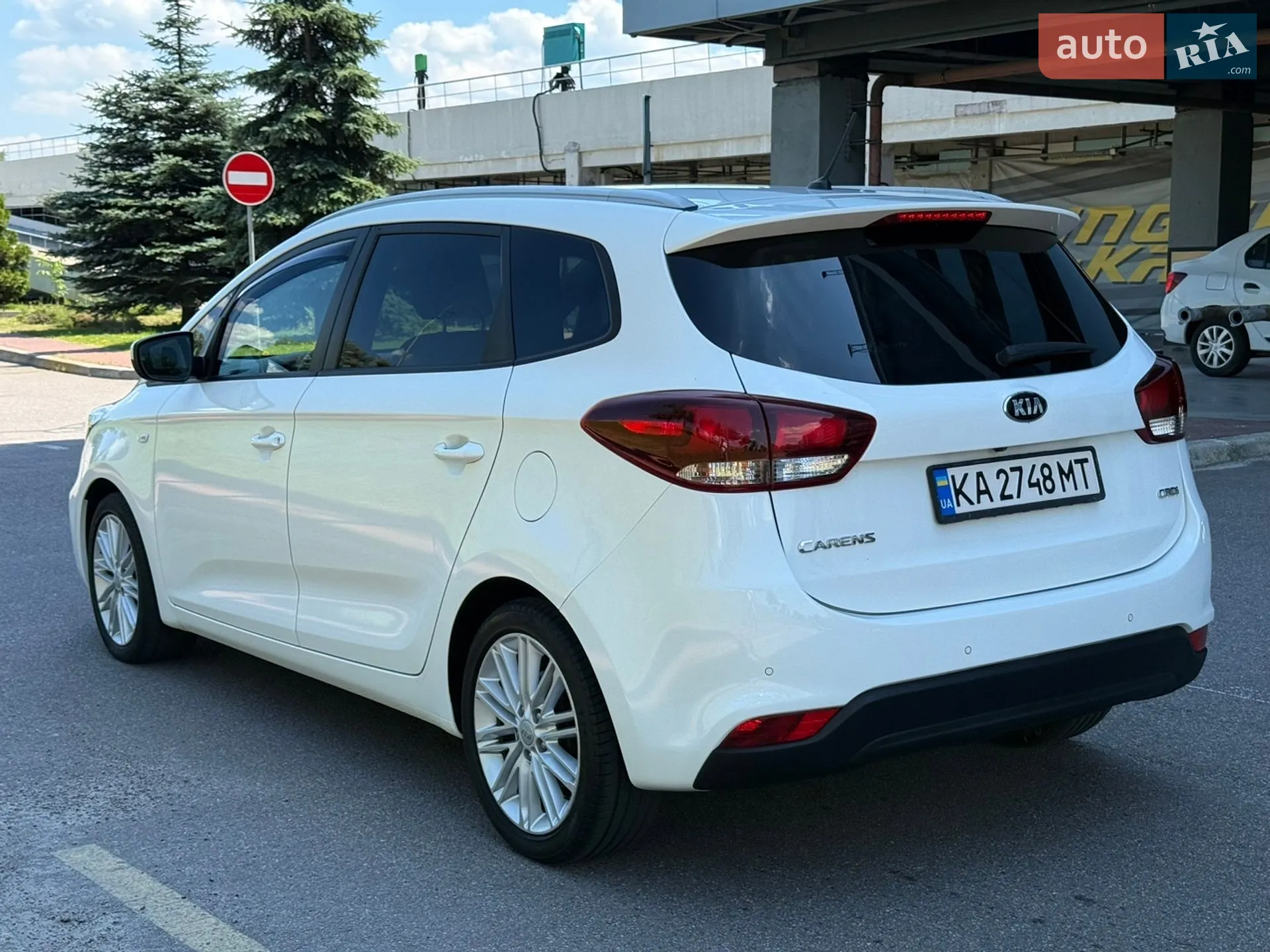 2017 Kia Carens - мініатюра 9