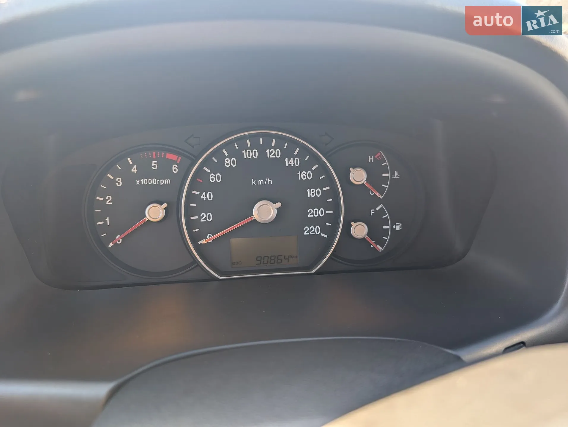 2010 Kia Carens - мініатюра 14