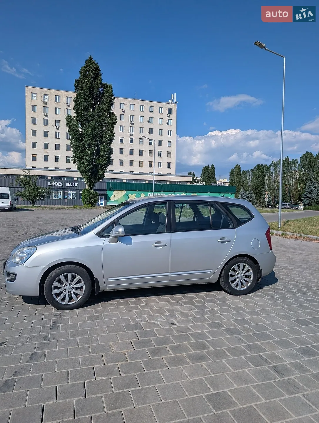 2010 Kia Carens - мініатюра 3
