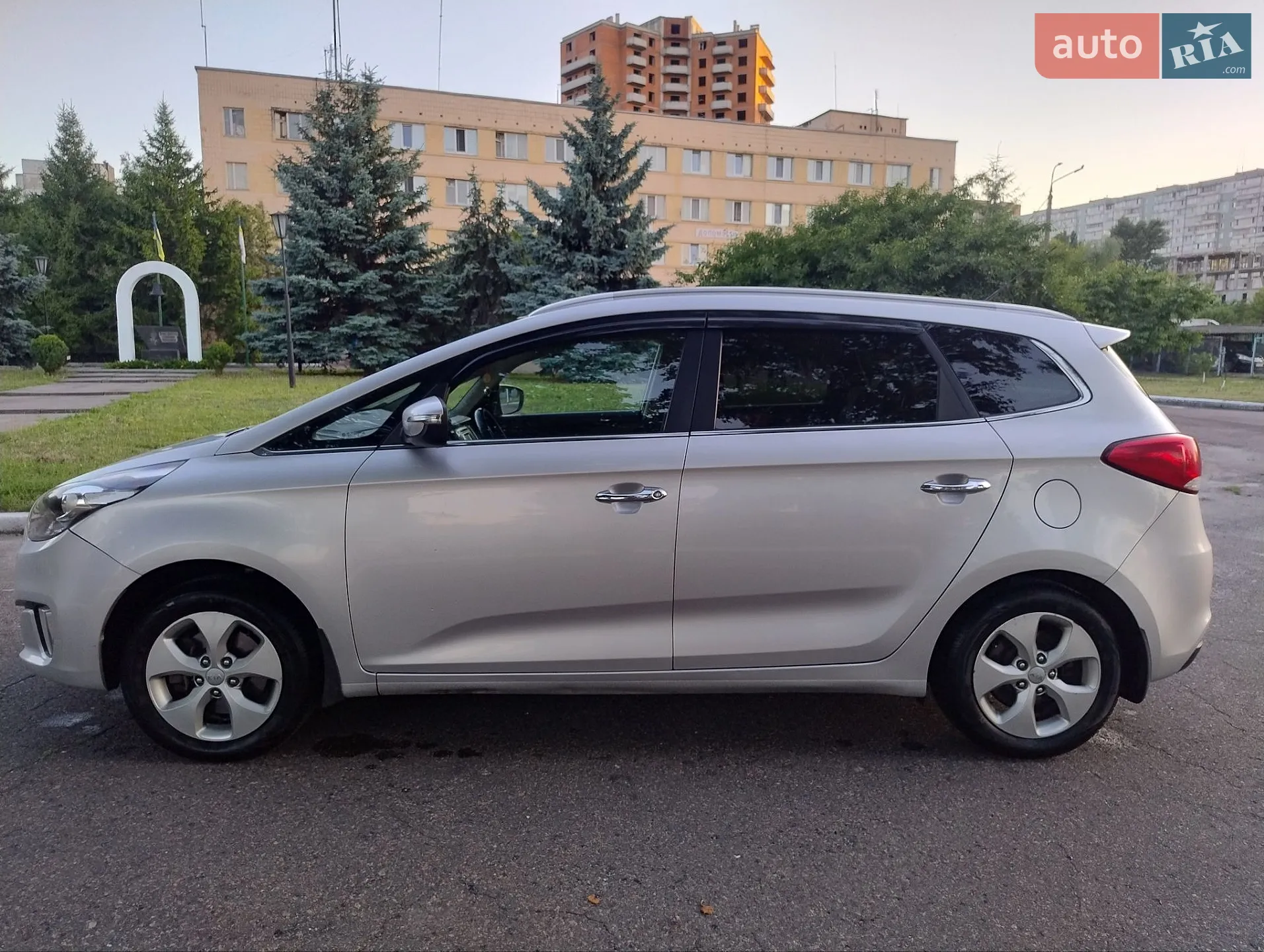2013 Kia Carens - мініатюра 7