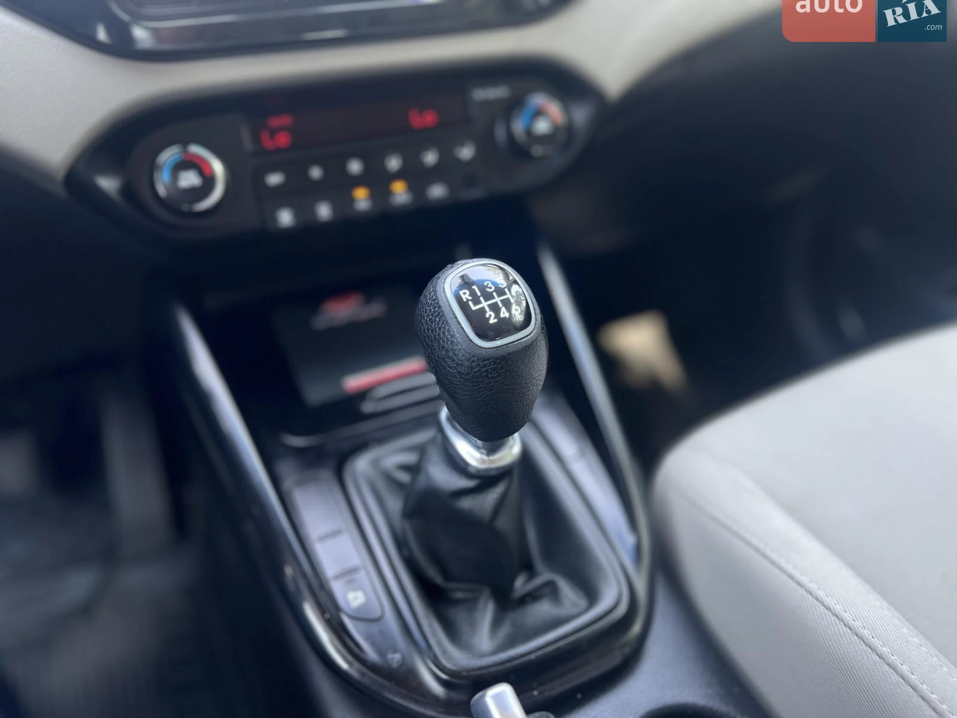 2013 Kia Carens - мініатюра 20