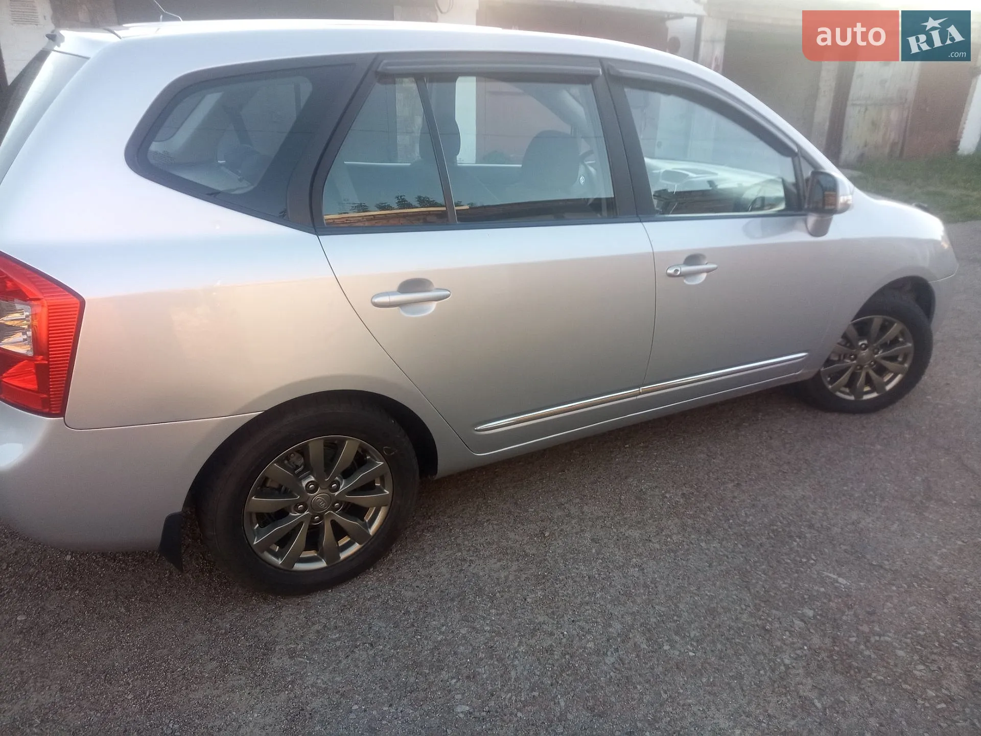2011 Kia Carens - мініатюра 7