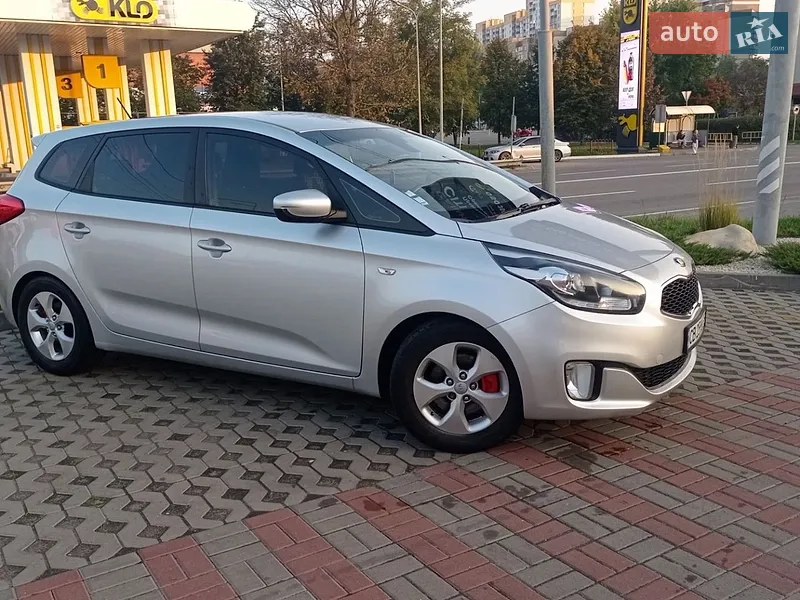 Kia Carens 2013