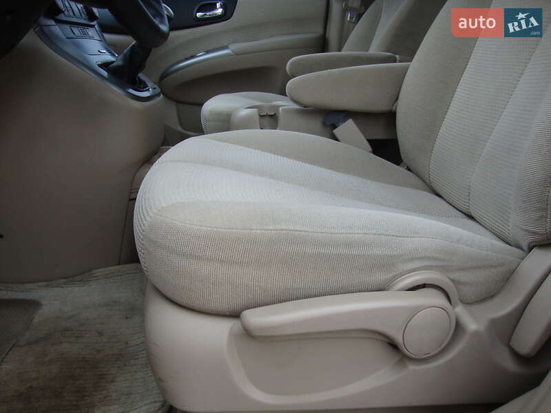 Мінівен Kia Carnival 2007 в Києві