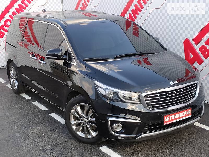 Минивэн Kia Carnival 2017 в Киеве