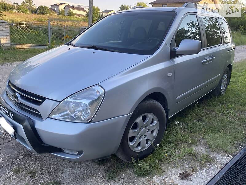 Минивэн Kia Carnival 2007 в Тернополе