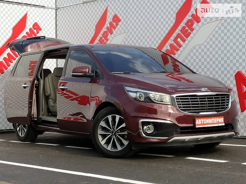 Мінівен Kia Carnival 2015 в Києві