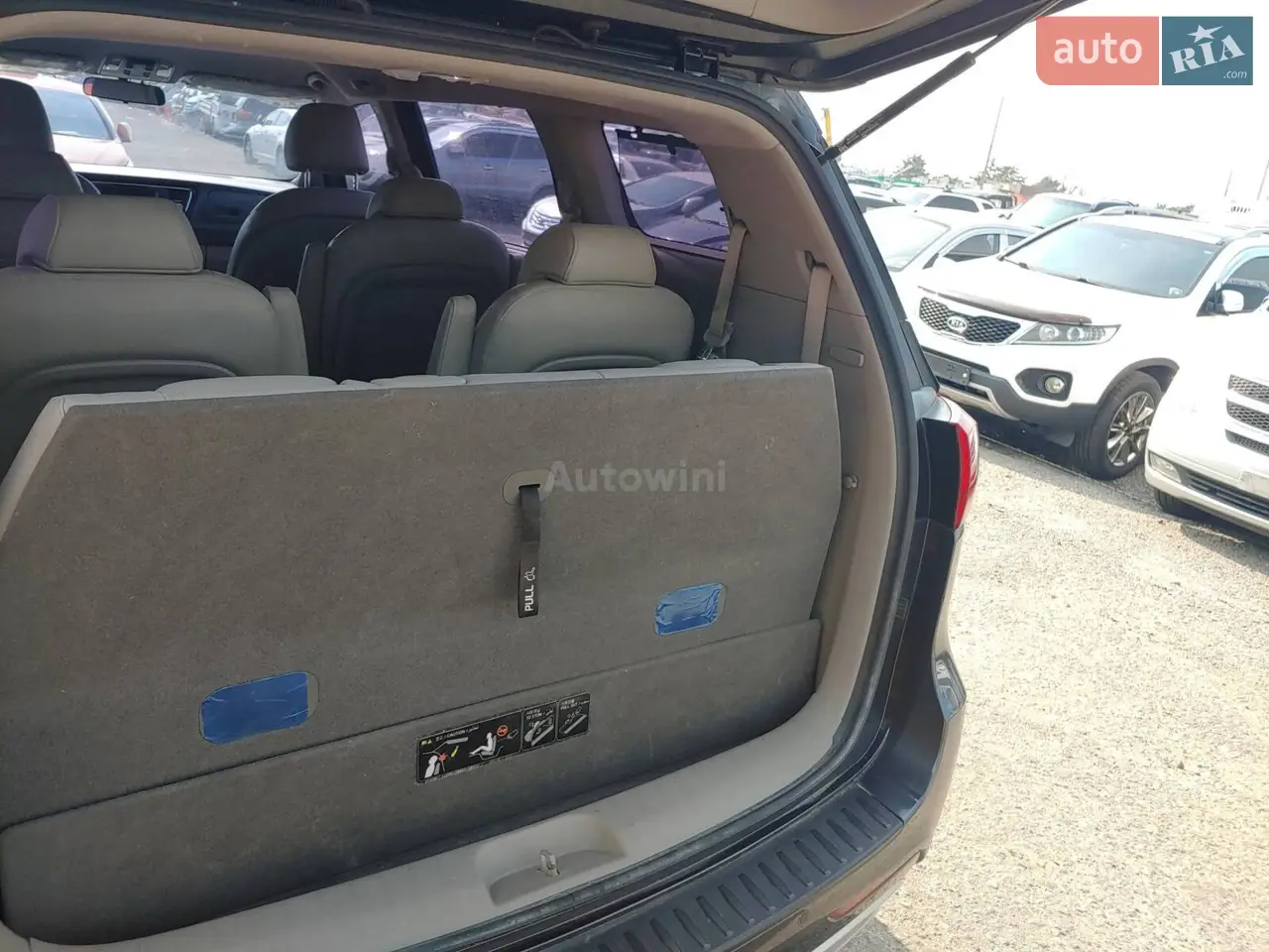 2016 Kia Carnival - мініатюра 10