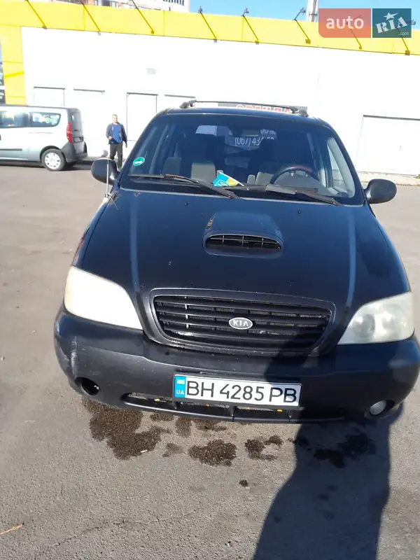 Kia Carnival 2003