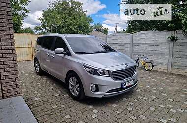 Минивэн Kia Carnival 2016 в Пятихатках