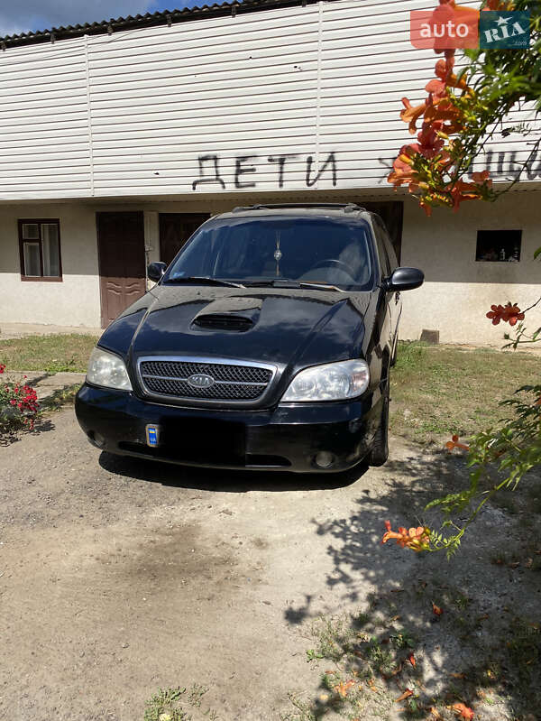 Kia Carnival 2002